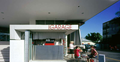 2010-04-1799-01-GarageCafe-.jpg